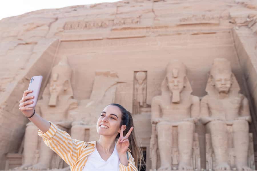 Luxor: Edfu, Kom Ombo, Abu Simbel Private Tour & Entry Fees - Lunch in Abu Simbel and How to Avoid Getting Hangry