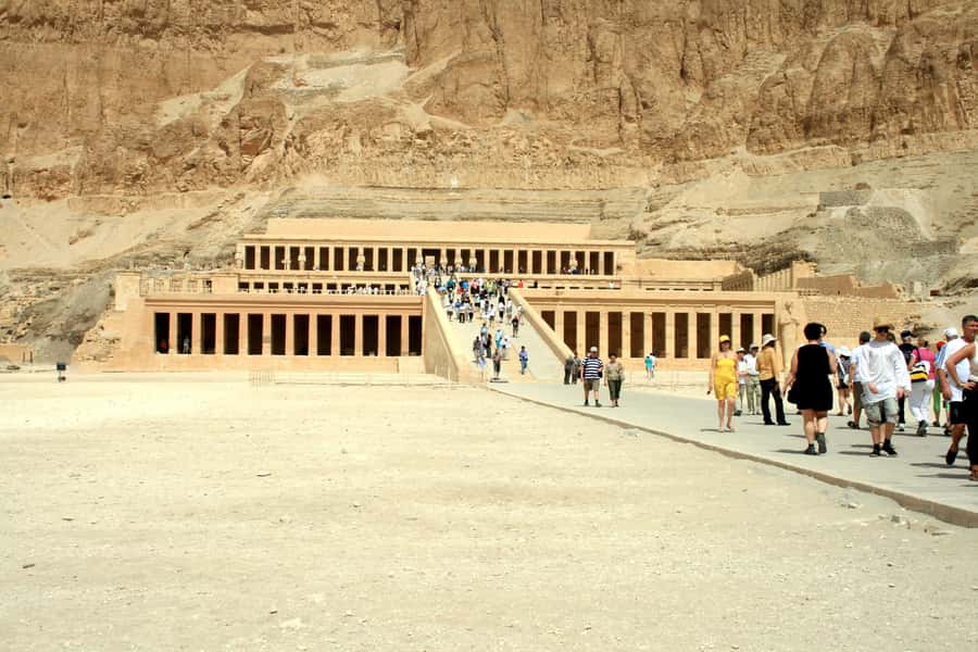 Luxor: Hatshepsut, Valley of Kings and Felucca Ride, Guided - Valley of the Kings: how to enjoy three tombs without feeling rushed