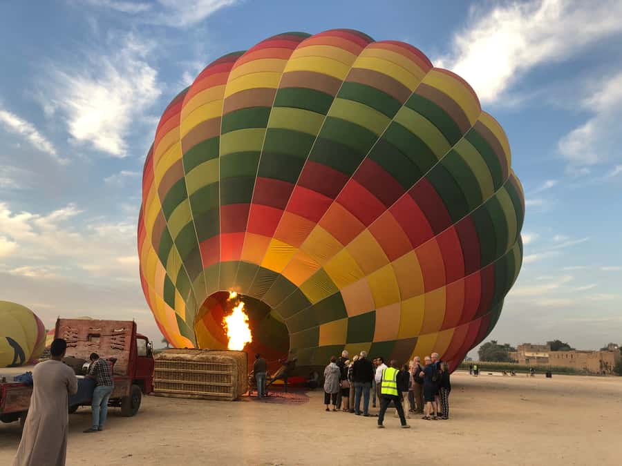 Luxor: Hot Air Balloon Ride Over Temple of Hatshepsut - Landing Plan: Spot Selection and What to Watch For