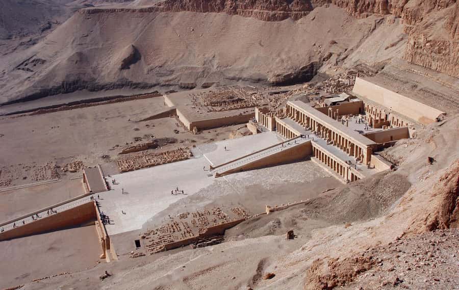 Luxor: Medinet Habu, Deir el-Medina & Valley of Queens Tour - FAQ