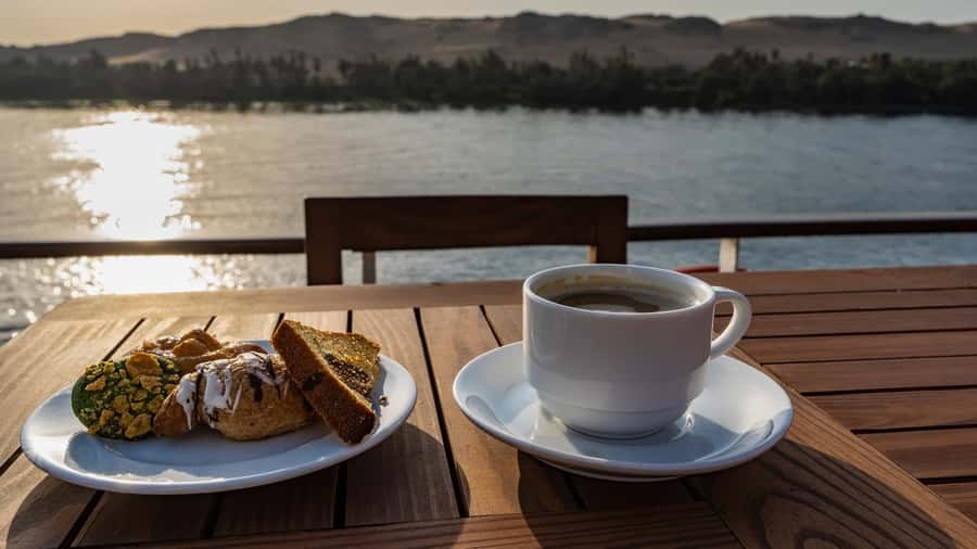 Luxor: One-night Nile Cruise to Aswan with Transfer - Temples and Tour Guides: What’s Included, What You’ll Need to Arrange