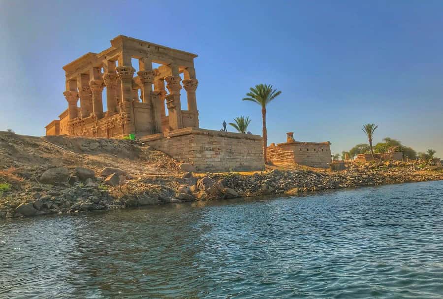 Luxor: Private 2-Day Tour to Philae & High Dam & Abu Simbel - Price and value: is $200 per person a fair deal?
