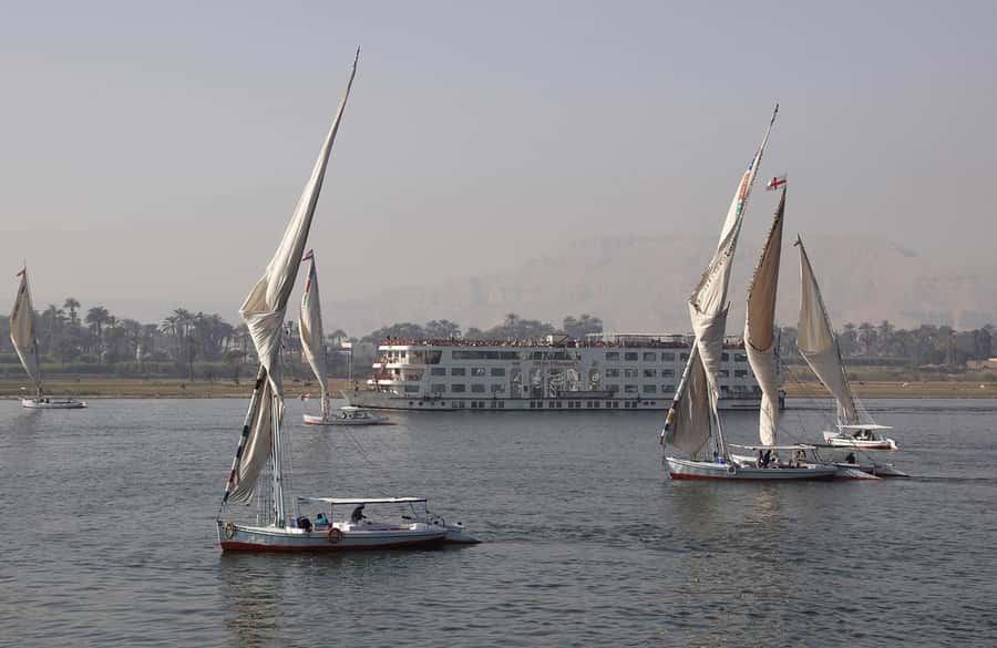 Luxor: Private Felucca Boat Trip with Hotel Pickup - Why a Luxor Felucca at Sunset Feels Like the Real Egypt