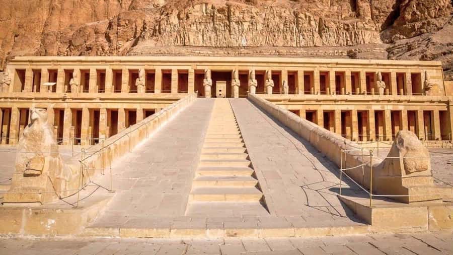 Luxor: Shared Full-Day Tour to Luxor West and East Banks - A smart way to see Luxor: both banks, one guided day