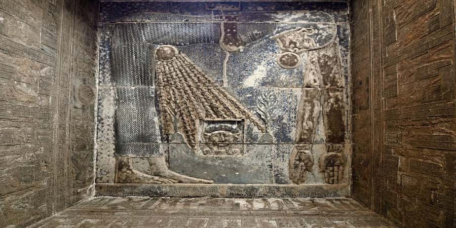 Luxor: Shared Half-Day tour of Dendera Temple with guide - Transport and pickup: the East Bank advantage (and the one catch)