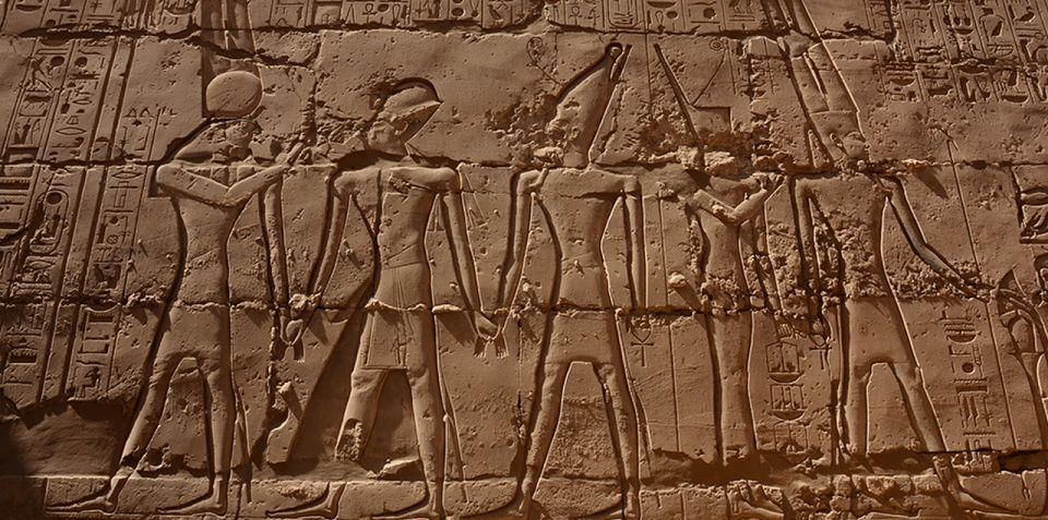 Luxor Tour from Hurghada by bus - Colossi of Memnon: Two Statues That Make You Slow Down