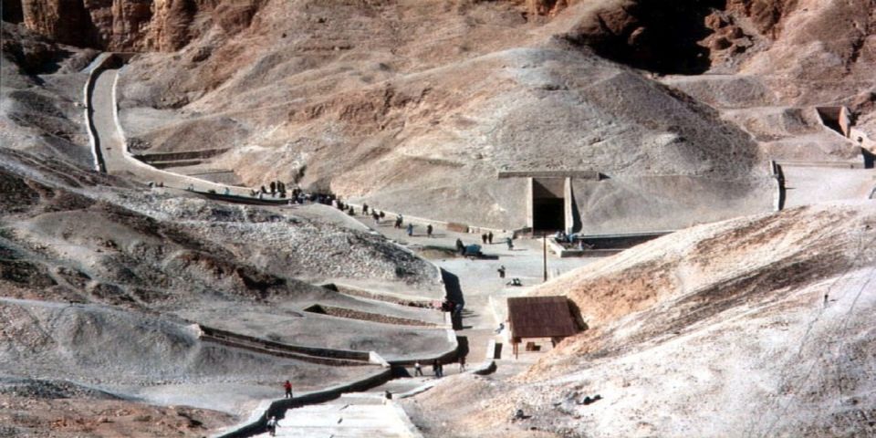 Luxor: Valley of the Kings and Queens Guided Tour with Lunch - Practical Value Check: What You’re Getting for Around $40