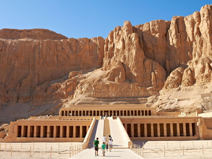 Luxor: West and East Banks All-Inclusive Tour & Balloon Ride - Felucca on the Nile: the slow break Luxor deserves