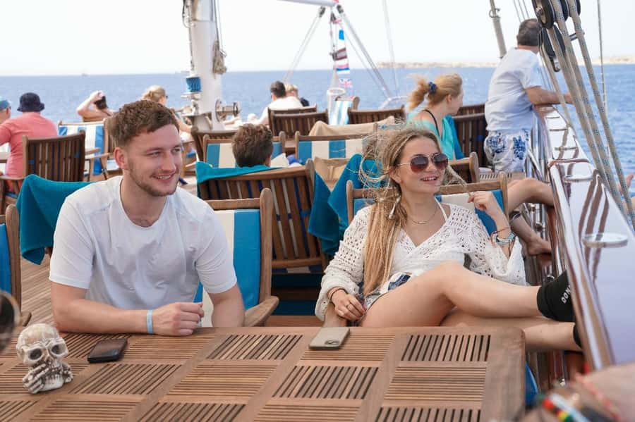 Marsa Alam: Pirates Premium Boat to turtle bay with lunch - Marsa Shona snorkeling: a second reef stop that improves your odds