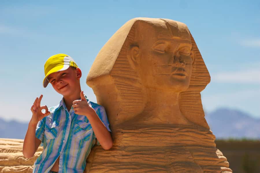 Mini Egypt Private Tour with Transfers & Pedal Boat Ride - Cairo and the Alexandria-style sights: how the park adds context