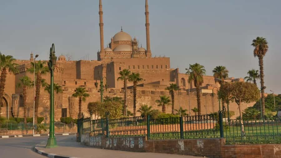 Mosque of Mohamed Ali Basha, Mummies Museum, Khan Khalili - Khan Khalili Bazaar: Shopping Time Without Losing Your Day