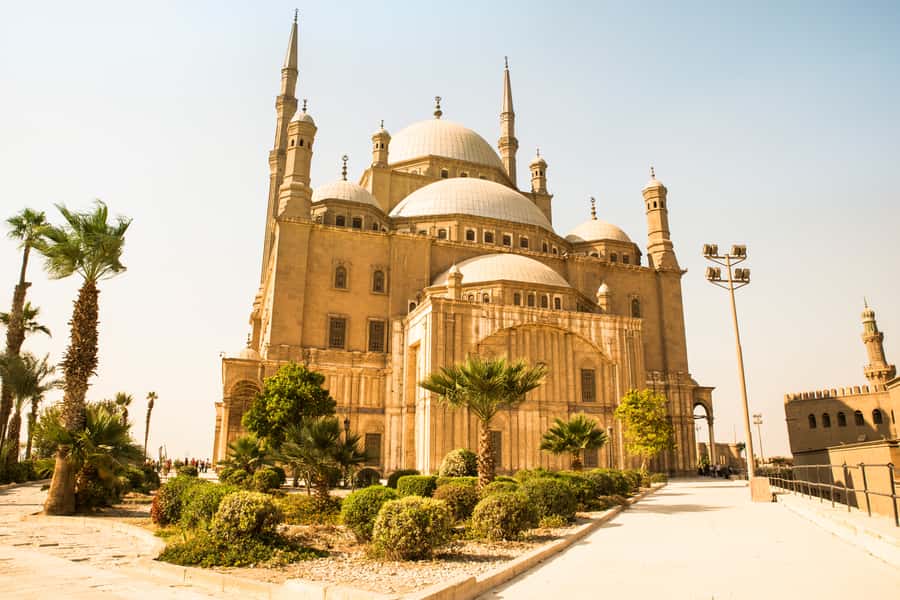 Old Cairo: Full-Day Islamic and Coptic Cairo Tour with Lunch - Old Cairo core stops: Abu Serga, Fort of Babylon, and St. George