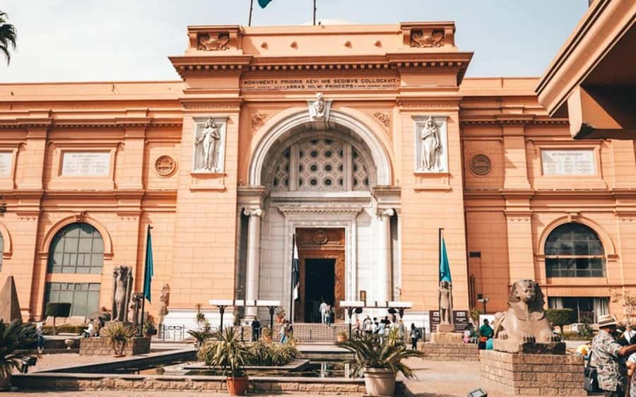 Private Giza Pyramids , Museum, Citadel and Cairo Bazaar - A local lunch that actually resets your energy