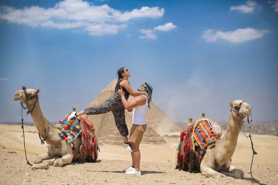 Pyramids & Sphinx Tour with Free Camel Ride - Camel ride with pyramids in the background: choose 10 or 30 minutes