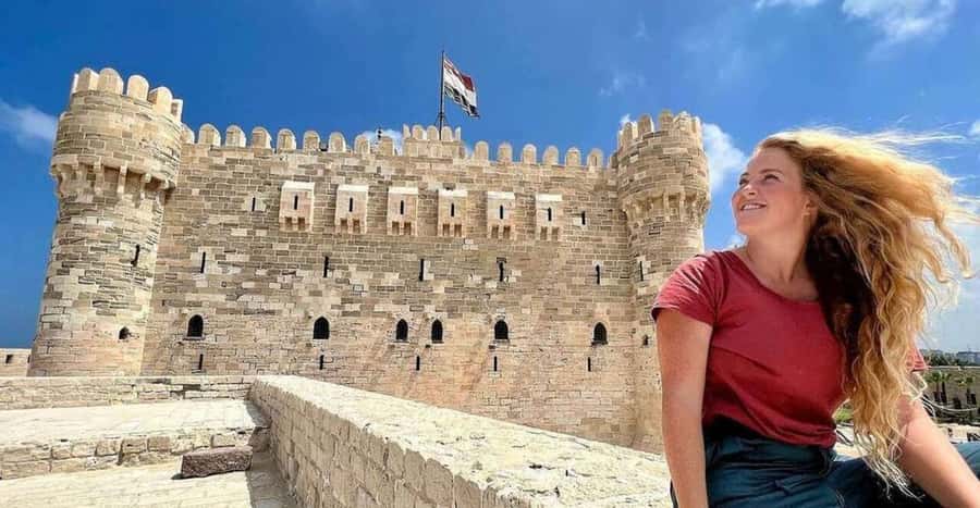 Royal Alexandria Day Trip: An Exclusive VIP Experience - Abbo Elabbas Mosque and Qaitbay Citadel: photos with history attached