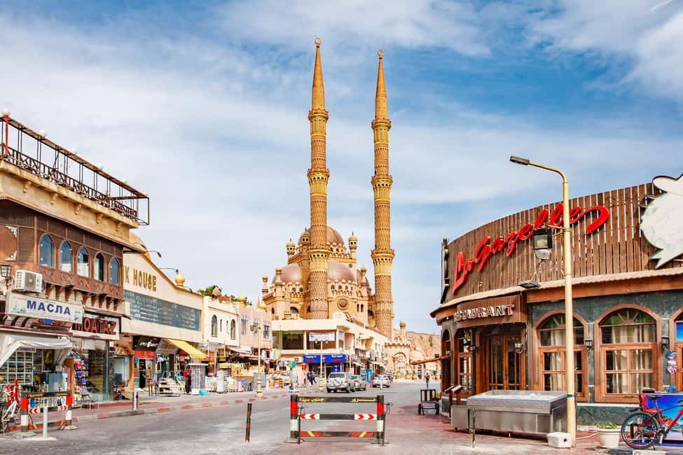 Sharm El-Sheikh: City Tour with Optional Seafood Meal - Al Mustafa Mosque: a big, impressive start