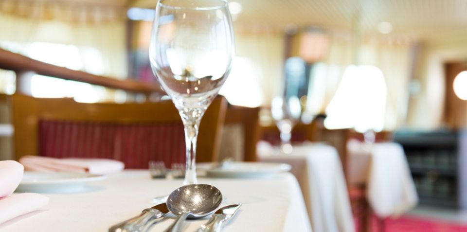 Sharm El Sheikh: Dinner Cruise W/ Optional Private Transfer - Private transfer upgrade: when it’s worth the extra money