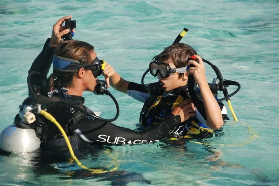 Sharm el Sheikh: PADI Diving Courses Package - The day’s rhythm: Pickup, coach ride, and Ras Muhammad by yacht