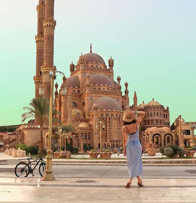 Sharm El Sheikh: Private City Tour with Seafood Dinner - Old Market shopping: the fun part, guided so you don’t feel pushed