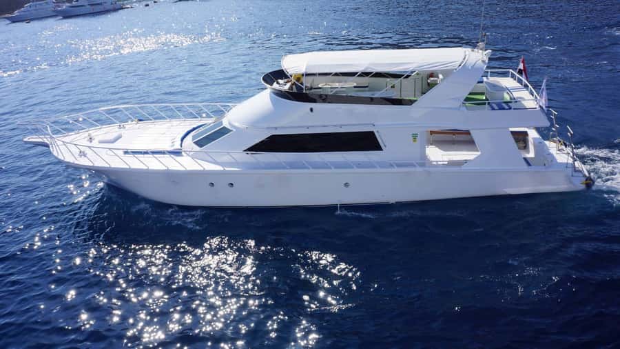 Sharm: Luxury Private Yacht with optional Lunch & Drinks - Key takeaways before you reserve